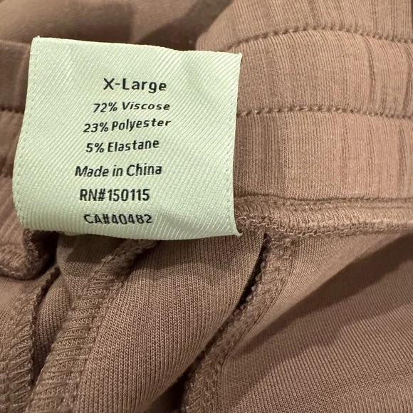 Varley Slim Cuff 25 Pants in Portabella - Picture 4 of 5